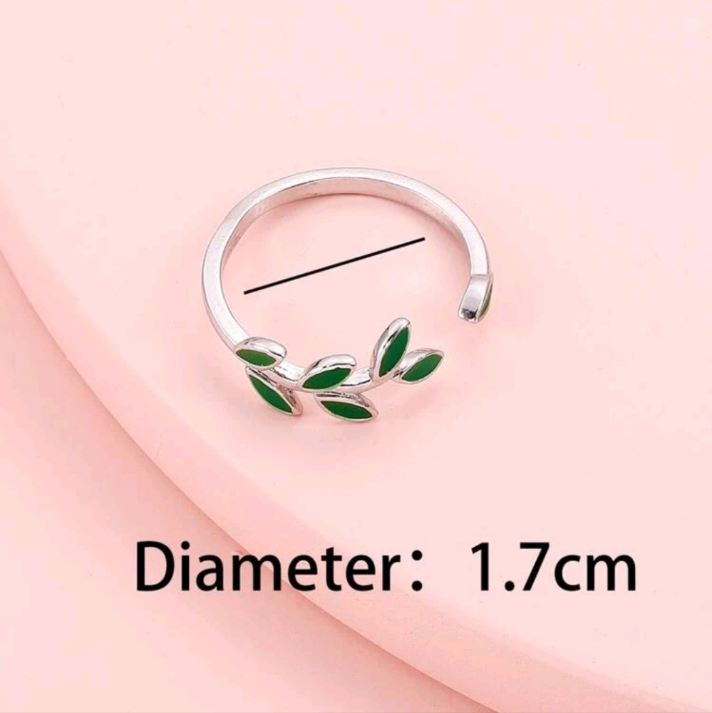 Green Leaf Garland Style Toe Ring, adjustable - Picture 5 of 5
